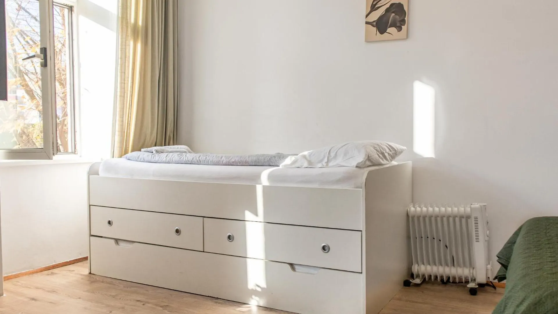 Apartament Convenient 3Br Near Danube & Millenium Tower Wiedeń