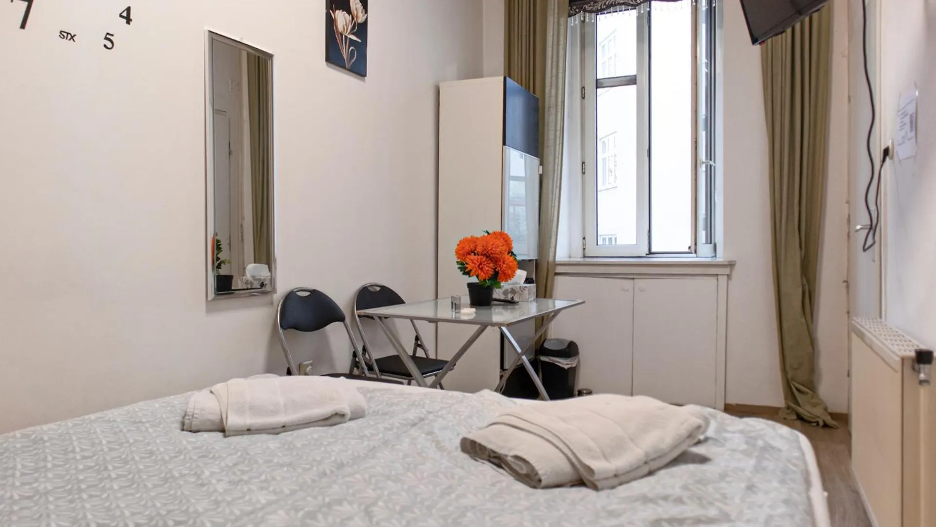 Convenient 3Br Near Danube & Millenium Tower Apartment Vienna Austria