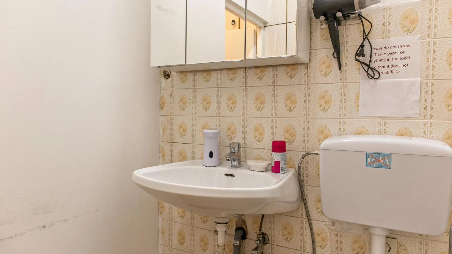 Convenient 3Br Near Danube & Millenium Tower Apartment Vienna