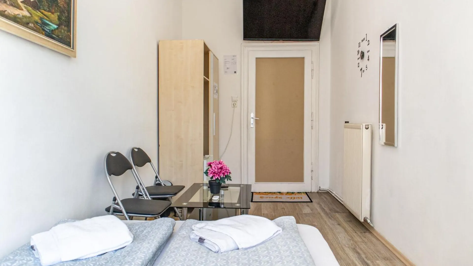 Convenient 3Br Near Danube & Millenium Tower Apartment Vienna 0*,