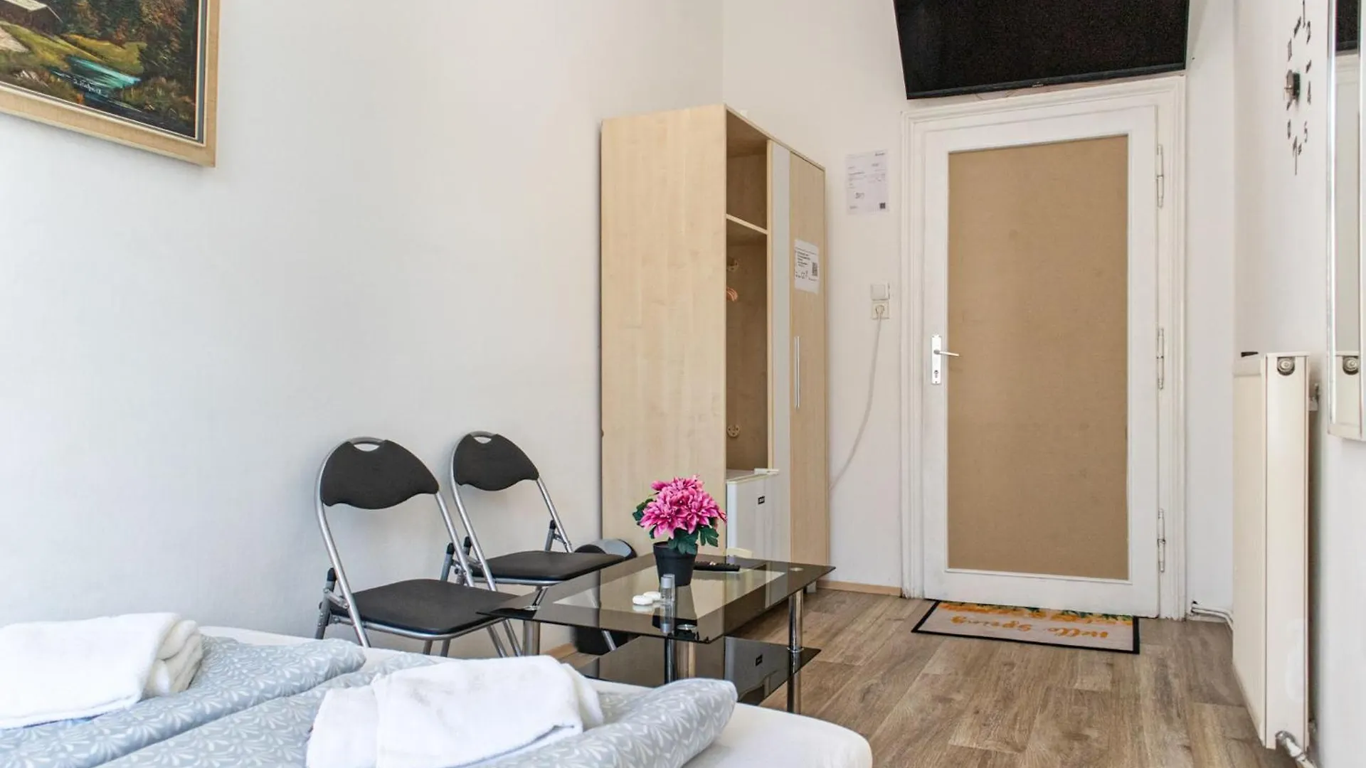 Convenient 3Br Near Danube & Millenium Tower Apartment Vienna
