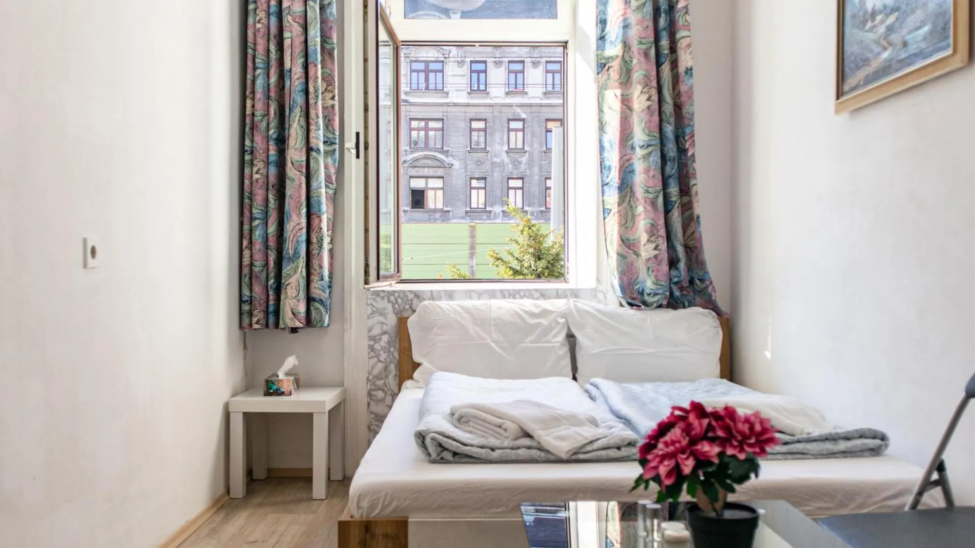 Convenient 3Br Near Danube & Millenium Tower Apartment Vienna Austria