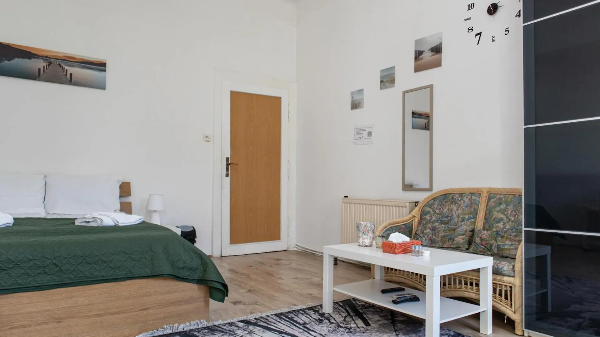 Convenient 3Br Near Danube & Millenium Tower Apartment Vienna 0*,