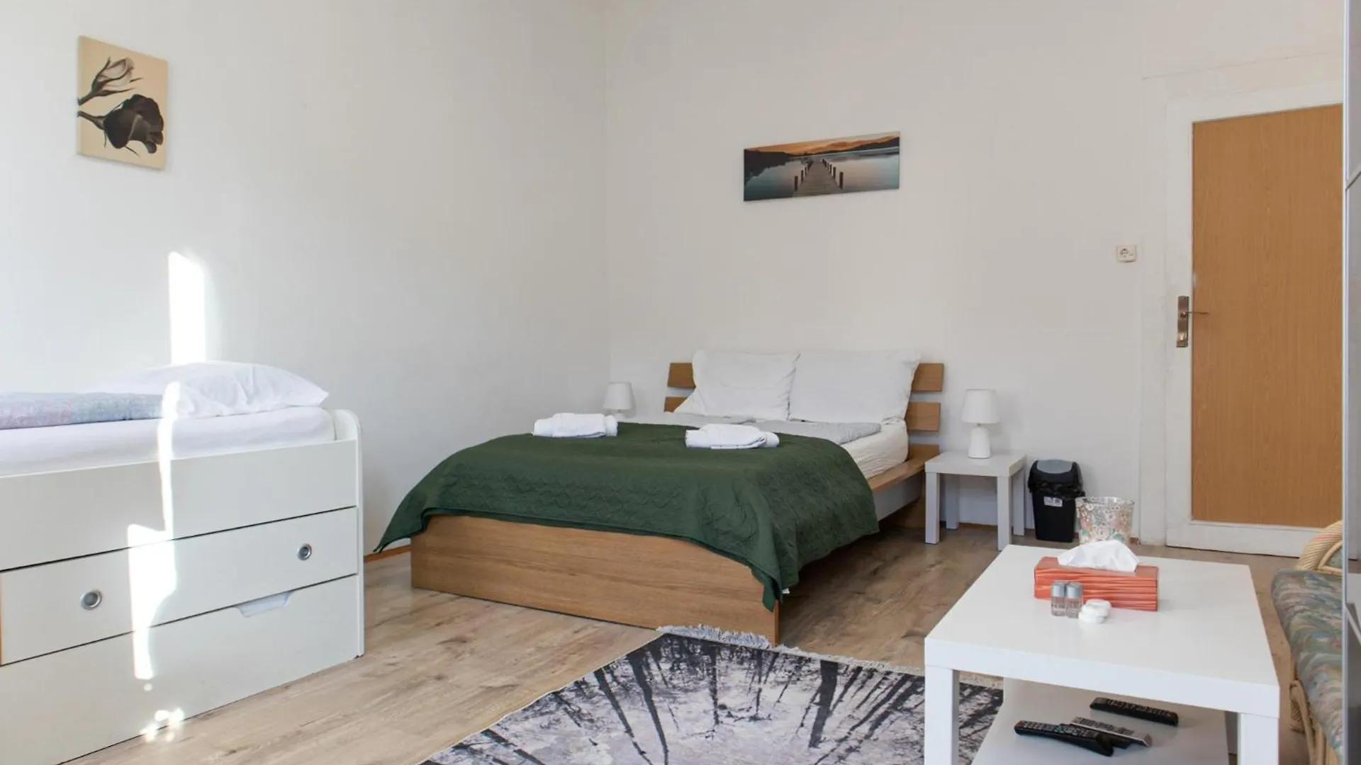 Convenient 3Br Near Danube & Millenium Tower Apartment Vienna 0*,  Austria